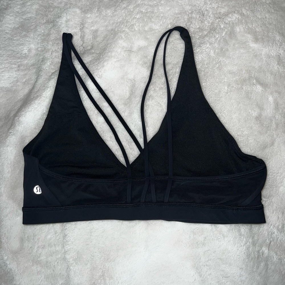 Lululemon Black sports bra Size: 10